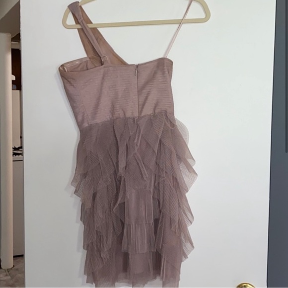 BCBGMaxAzria Sz 4 Ella Tiered Tulle One Shoulder Cocktail Party Dress NWOT - Picture 3 of 8